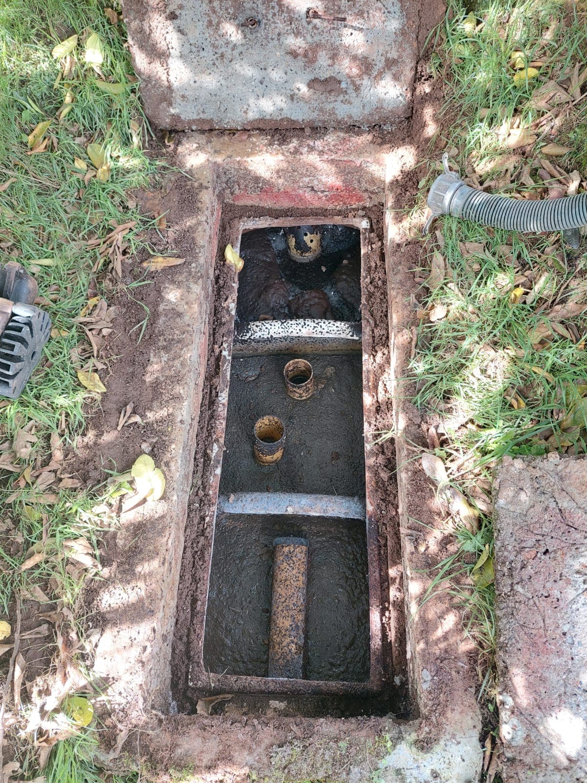 Antes y después - pozo séptico doméstico